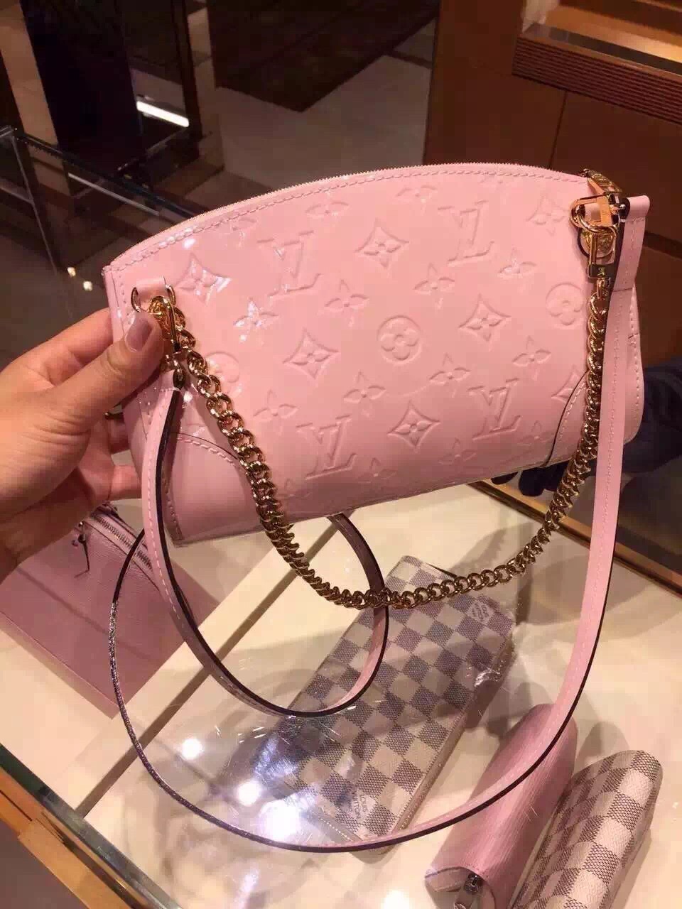 Louis Vuitton Santa Monica Clutch M50410 Rose Ballerine